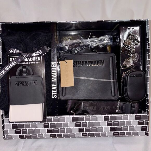 Steve Madden Gift Set Cross Body Straps Scarf Luggage Tag Earbud Case Blue More - Picture 1 of 10